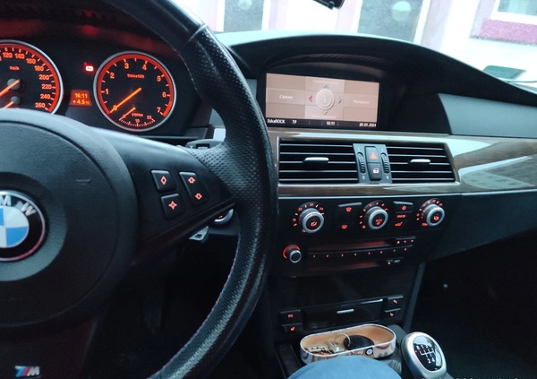 BMW Seria 5 cena 41200 przebieg: 267000, rok produkcji 2007 z Warszawa małe 137